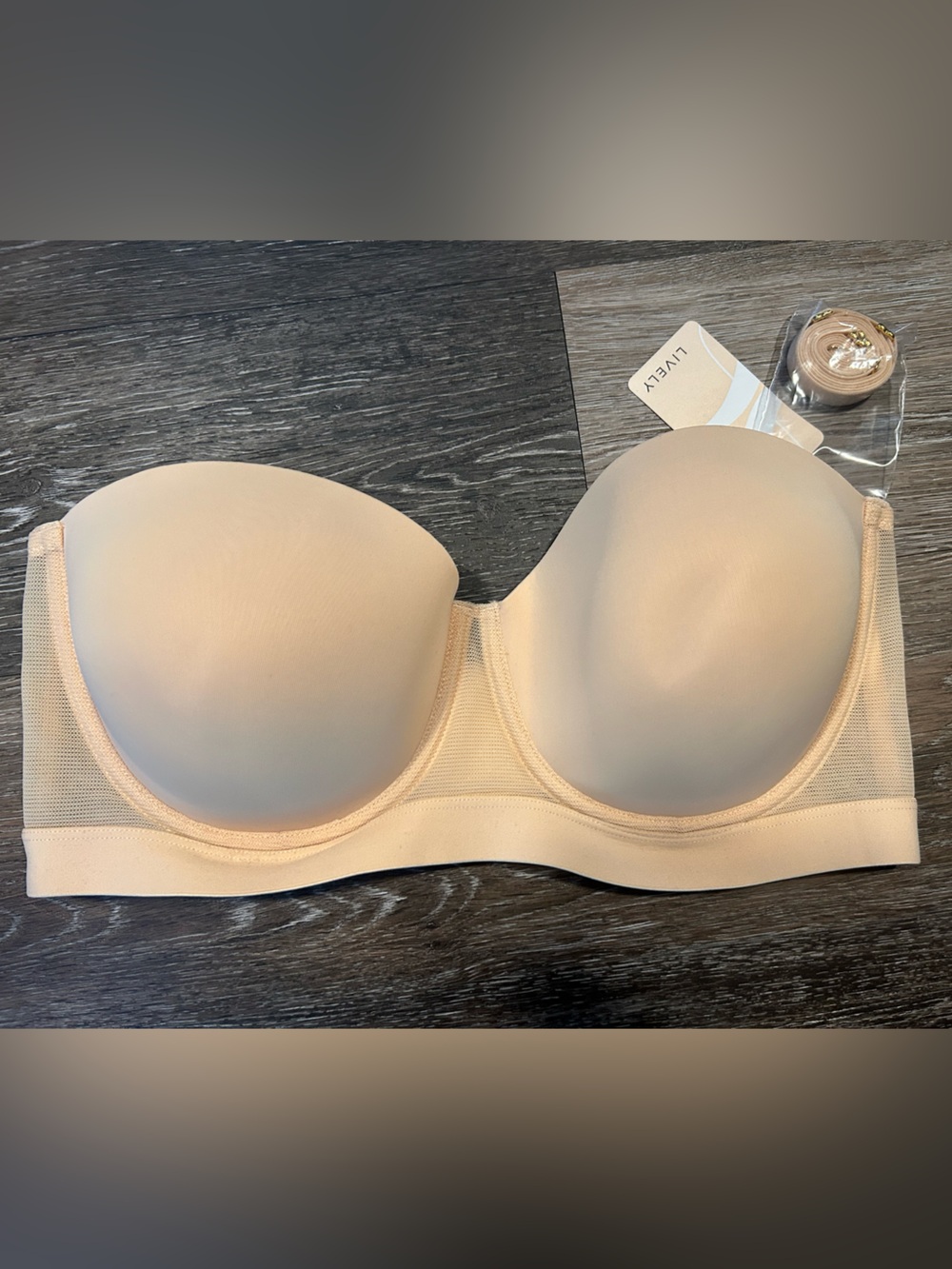 NWT Lively Strapless Smooth Molded Bra in Nude (Toasted Almond)